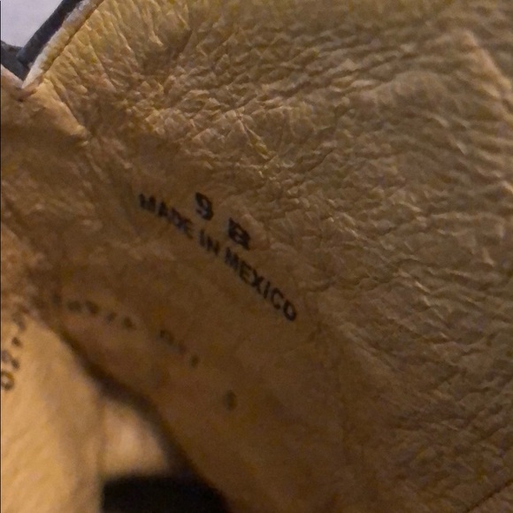 Boots - Picture 7 of 8